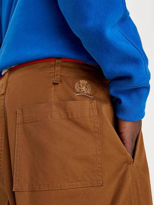 Tommy Hilfiger Crest Relaxed Fit Chinos Nadrág Férfi Barna | TH796HEQ