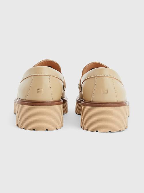 Tommy Hilfiger Crest Vaskos Bőr Loafers Ruha Cipő Férfi Bézs | TH725SVX