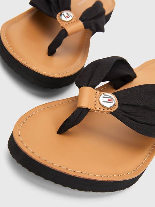 Tommy Hilfiger Essential Bőr Footbed Flip-Flops Szandál Női Fekete | TH508CFI