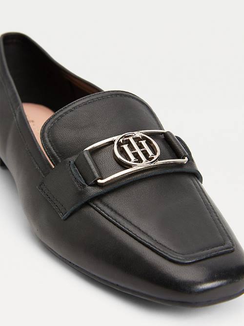 Tommy Hilfiger Essential Monogram Loafer Cipő Női Fekete | TH485IGC