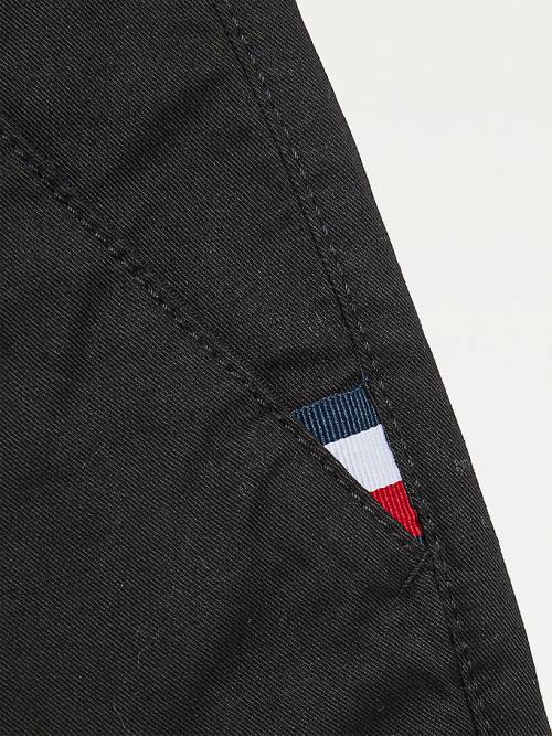 Tommy Hilfiger Essential Slim Fit Chinos Nadrág Fiú Fekete | TH938RMH