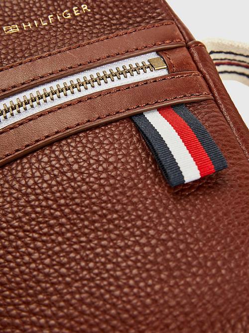 Tommy Hilfiger Premium Bőr Small Crossover Táska Férfi Barna | TH172ULD