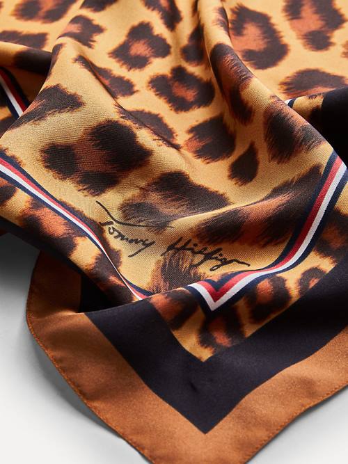 Tommy Hilfiger Signature Leopard Print Silk Bandana Sál Női Bézs | TH413EQR