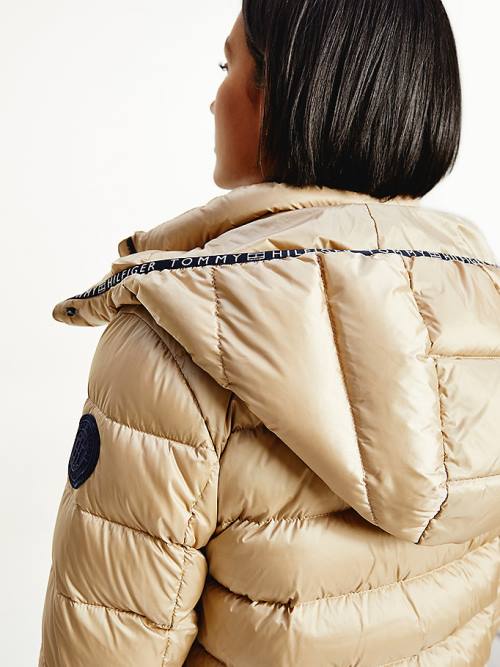 Tommy Hilfiger TH Protect High-Shine Down Puffer Kabát Női Bézs | TH519XJI