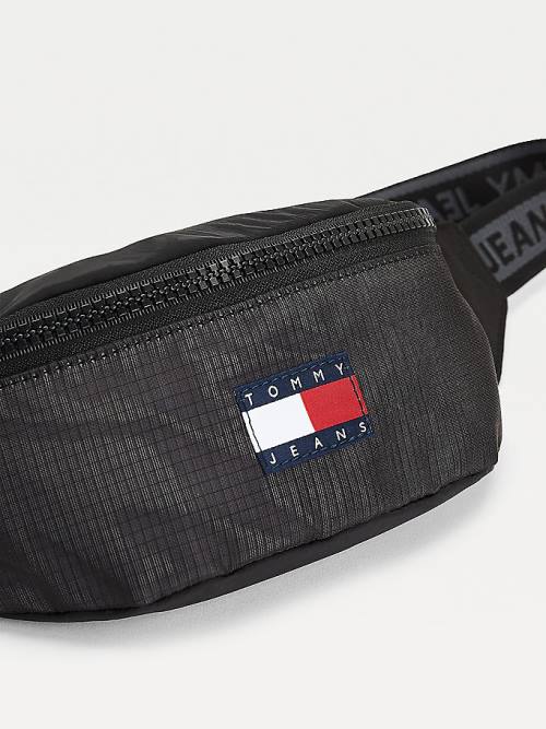 Tommy Hilfiger Tommy Badge Recycled Nylon Bumbag Táska Férfi Fekete | TH320FCL