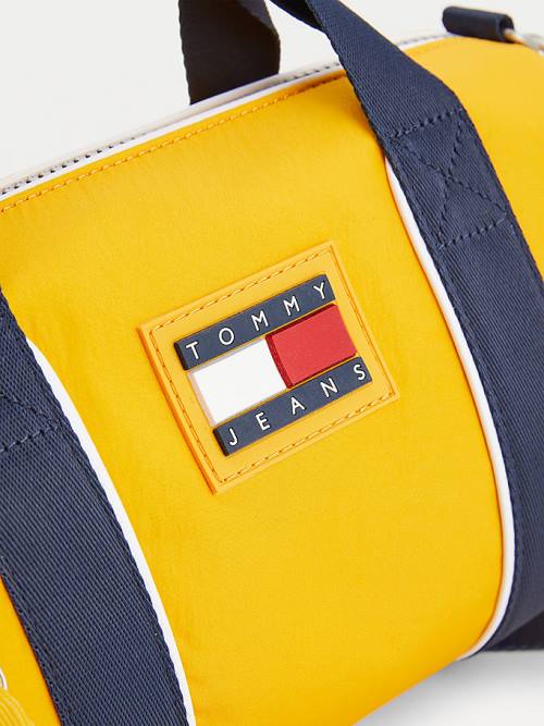 Tommy Hilfiger Tommy Badge Recycled Nylon Barrel Táska Női Sárga | TH392YAH