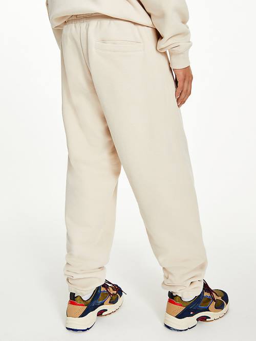 Tommy Hilfiger Tommy Badge Relaxed Joggers Nadrág Férfi Bézs | TH825DOL