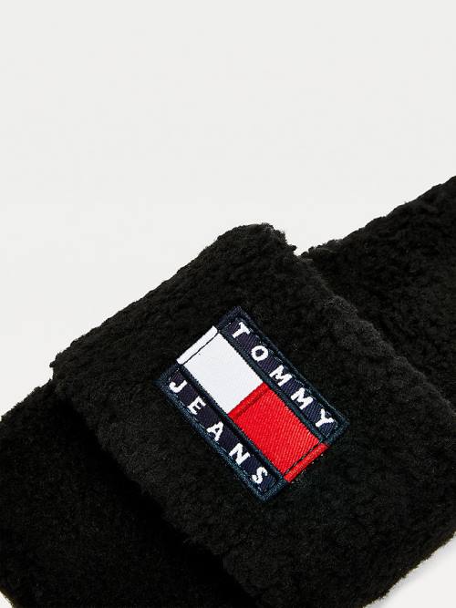 Tommy Hilfiger Tommy Badge Sherpa Slides Szandál Női Fekete | TH159NSU