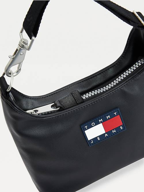 Tommy Hilfiger Tommy Badge Shoulder Táska Női Fekete | TH175IXD