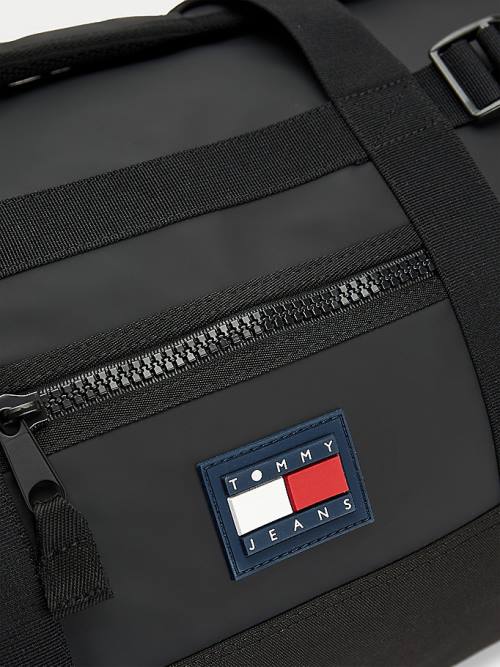 Tommy Hilfiger Urban Tommy Badge Two-Way Duffle Táska Férfi Fekete | TH687QLJ